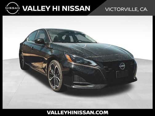Black 2025 Nissan Altima SR