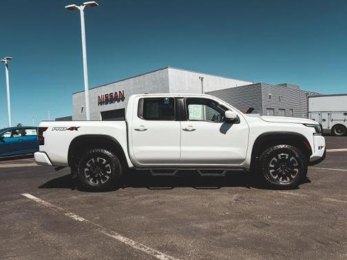 2024 Nissan Frontier PRO-4X