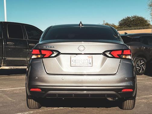 2025 Nissan Versa 1.6 SV