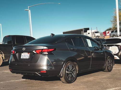 2025 Nissan Versa 1.6 SV