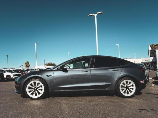 2023 Tesla Model 3 Base
