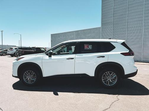 Glacier White 2024 Nissan Rogue S