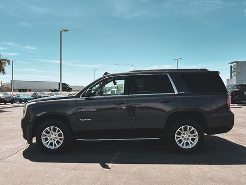Iridium Metallic 2016 GMC Yukon SLE