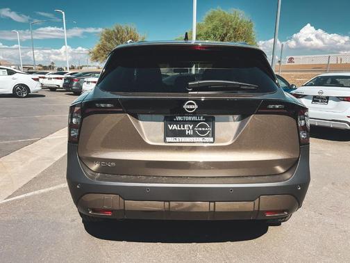 Canyon Bronze Metallic 2026 Nissan Kicks SV