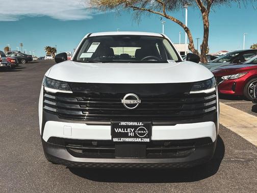 2025 Nissan Kicks S