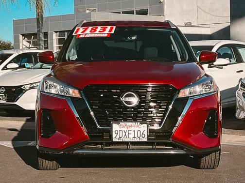 2023 Nissan Kicks SV
