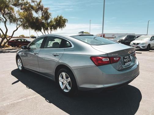 Sterling Gray Metallic 2024 Chevrolet Malibu LT