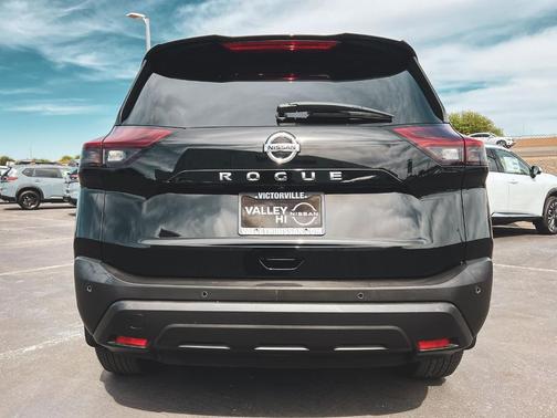 Black 2021 Nissan Rogue S
