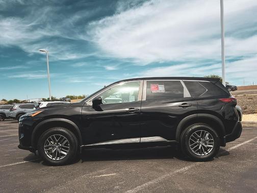 Black 2021 Nissan Rogue S