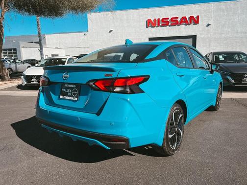 2025 Nissan Versa 1.6 SR