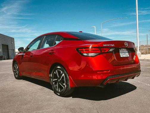 2025 Nissan Sentra SV