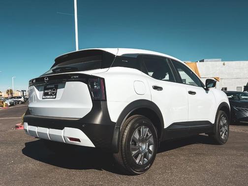 Fresh Powder 2026 Nissan Kicks S