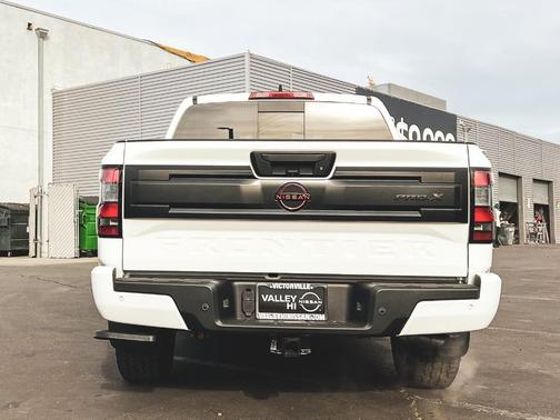 Glacier White 2026 Nissan Frontier PRO-X