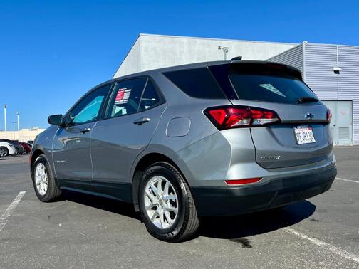 2023 Chevrolet Equinox LS