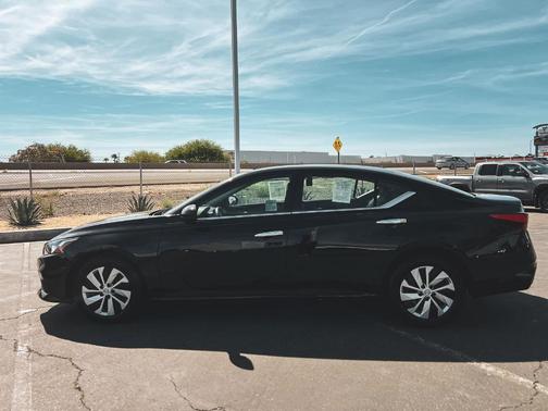 Super Black Clearcoat 2021 Nissan Altima 2.5 S