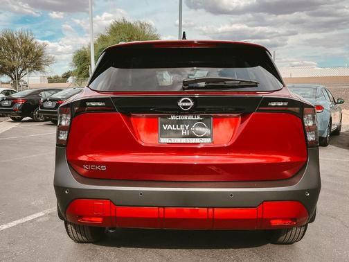 2026 Nissan Kicks SV