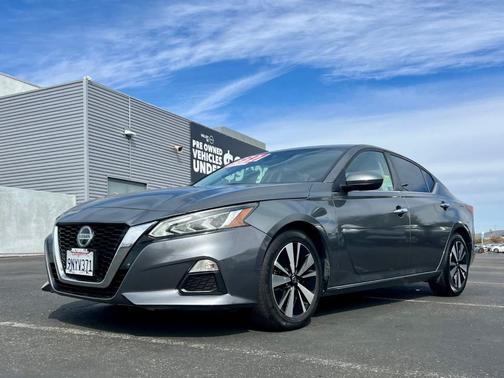 2021 Nissan Altima 2.5 SV