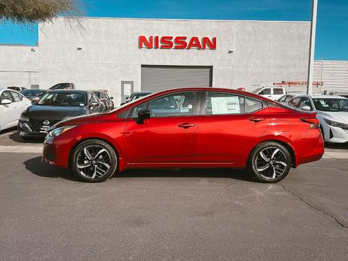 2025 Nissan Versa 1.6 SR