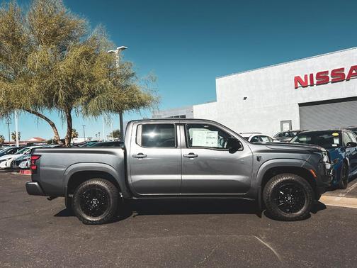 Gun Metallic 2026 Nissan Frontier SV