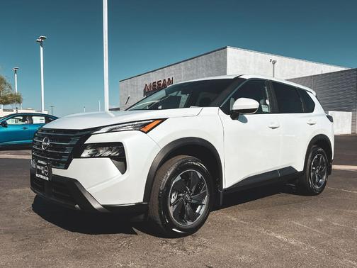 Pearl 2026 Nissan Rogue SV