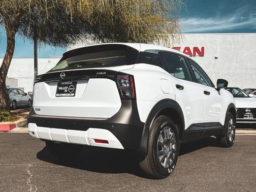 Fresh Powder 2026 Nissan Kicks S