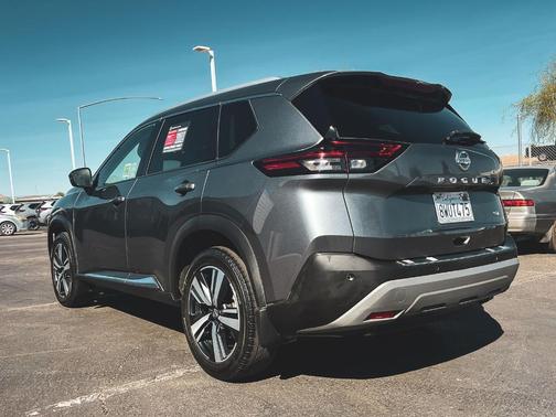 Gun Metallic 2021 Nissan Rogue SL