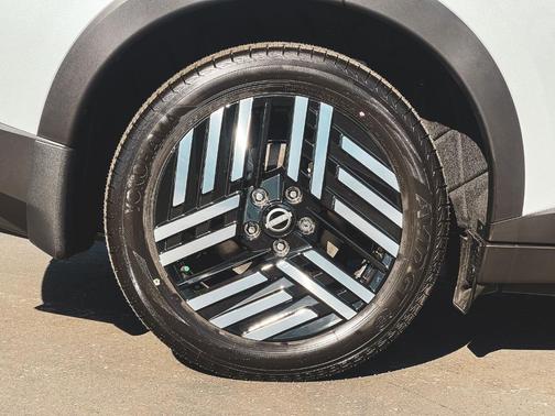 2026 Nissan Leaf SV+