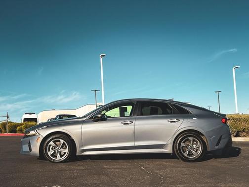 2021 Kia K5 LX