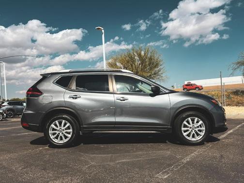 Gun Metallic 2020 Nissan Rogue SV