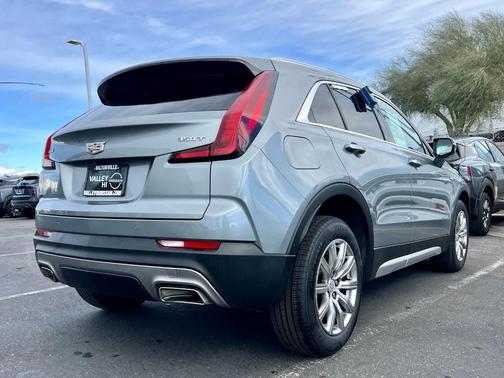 2023 Cadillac XT4 Premium Luxury
