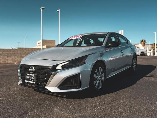 Brilliant Silver Metallic 2024 Nissan Altima 2.5 S