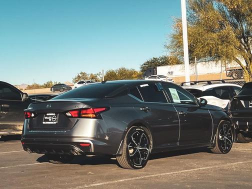 2021 Nissan Altima 2.5 SR