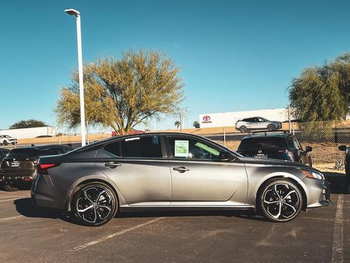 2021 Nissan Altima 2.5 SR