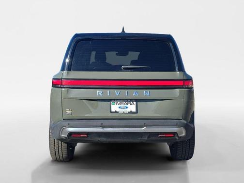 2022 Rivian R1S Launch Edition