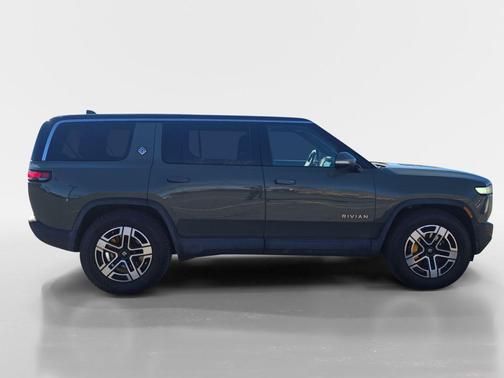 2022 Rivian R1S Launch Edition