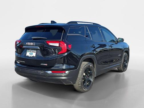 2022 GMC Terrain AT4