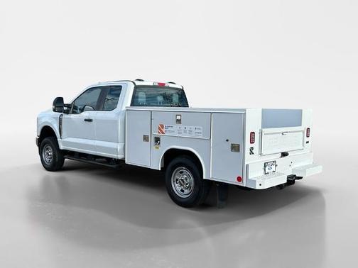 Oxford White 2026 Ford F-250 XL