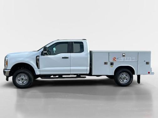 Oxford White 2026 Ford F-250 XL
