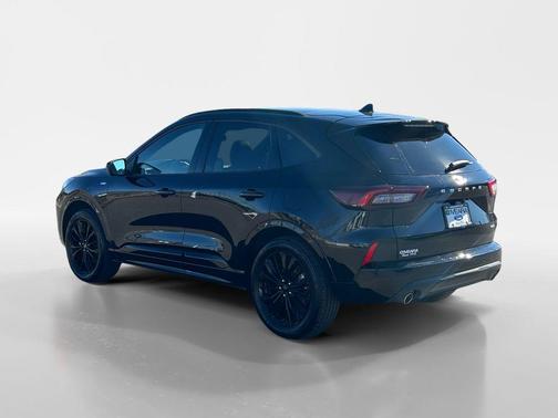 2026 Ford Escape ST-Line Elite