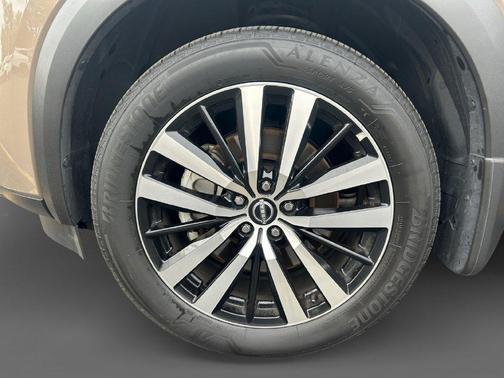 Baja Storm 2024 Nissan Pathfinder Platinum