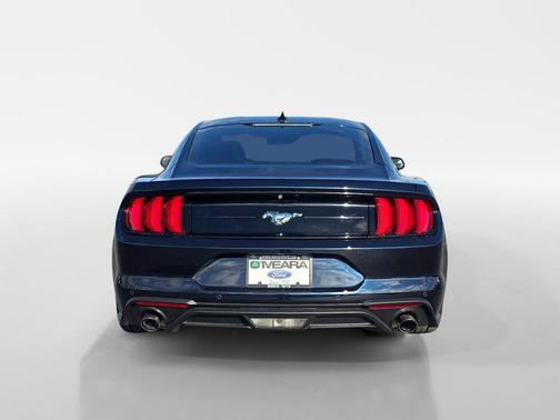 2021 Ford Mustang EcoBoost