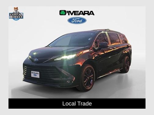 2024 Toyota Sienna Woodland Edition