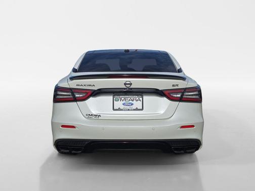 2021 Nissan Maxima SR
