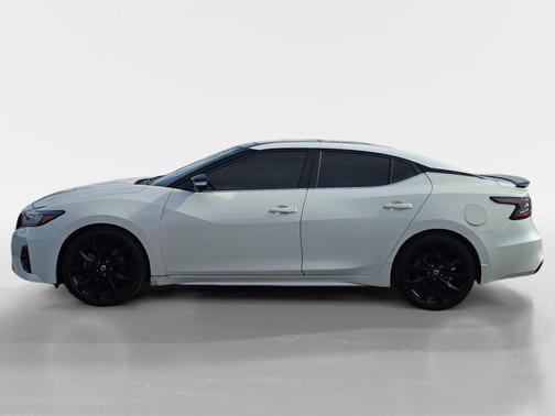 2021 Nissan Maxima SR