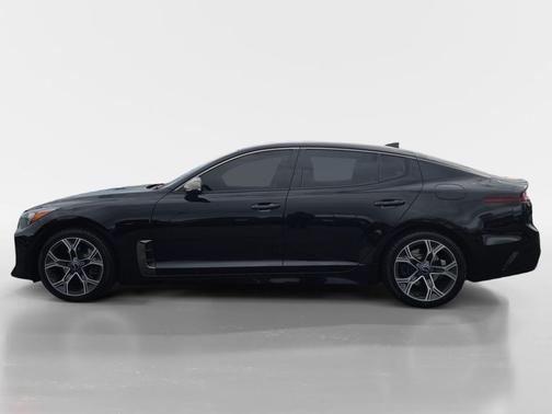 2021 Kia Stinger GT-Line