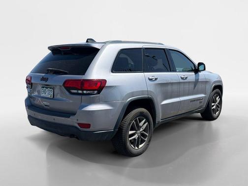 Billet Silver Metallic Clearcoat 2017 Jeep Grand Cherokee Laredo