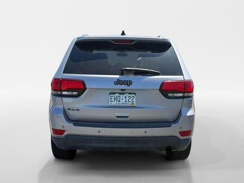 Billet Silver Metallic Clearcoat 2017 Jeep Grand Cherokee Laredo
