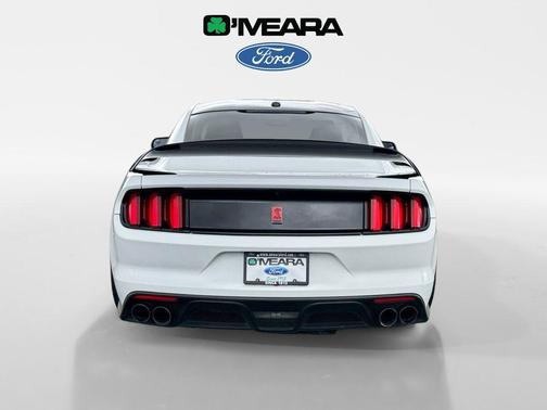 2017 Ford Shelby GT350 Base