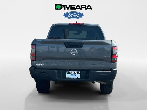 2023 Nissan Frontier S
