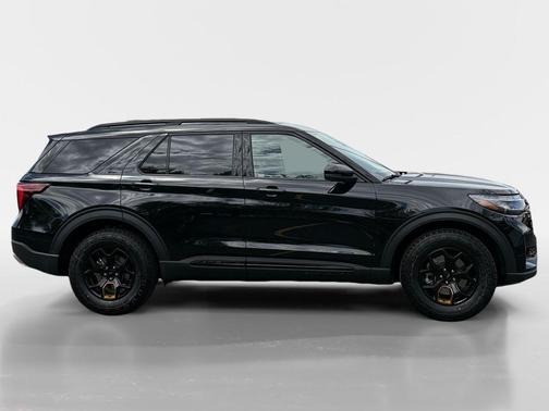 Agate Black Metallic 2026 Ford Explorer Tremor